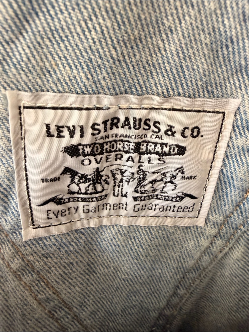Levi's Denim Shortalls With Patch size Small  nwt from FreePeople website cute! - Picture 7 of 13